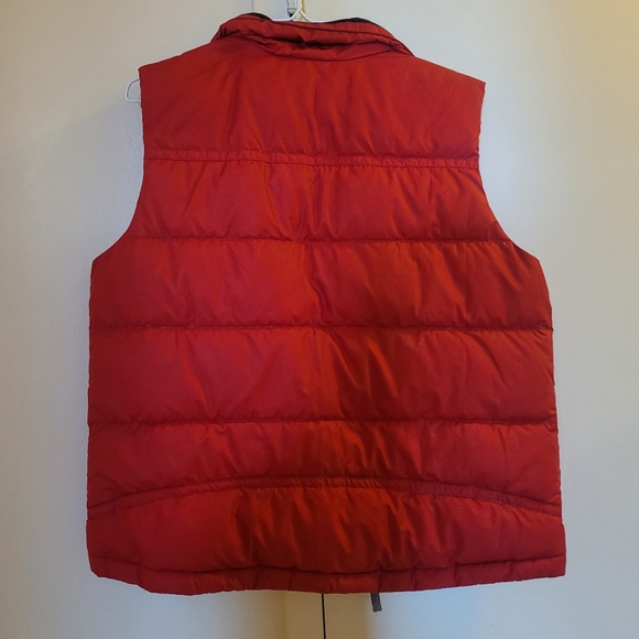 Red puffer vest - Picture 3 of 3